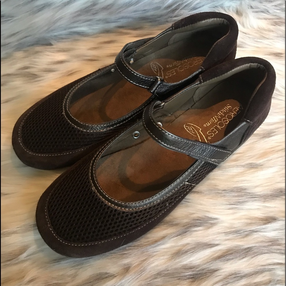 Aerosoles Stitch N Turn Shoes